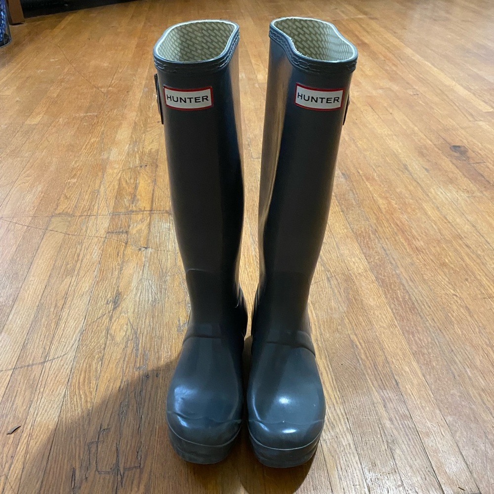 Hunter Rain boots, tall. White Hunter boot socks included.